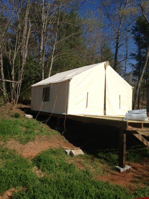 glamour-camp-in-the-making_36480163655_o